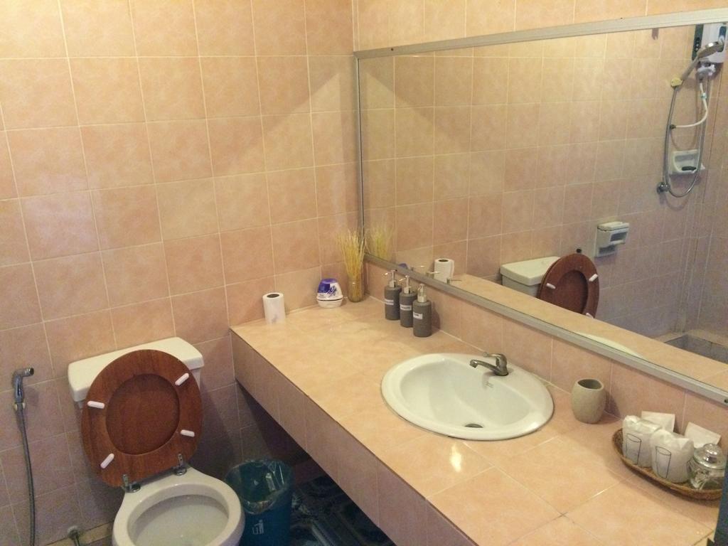 Funki Nimman Guest house